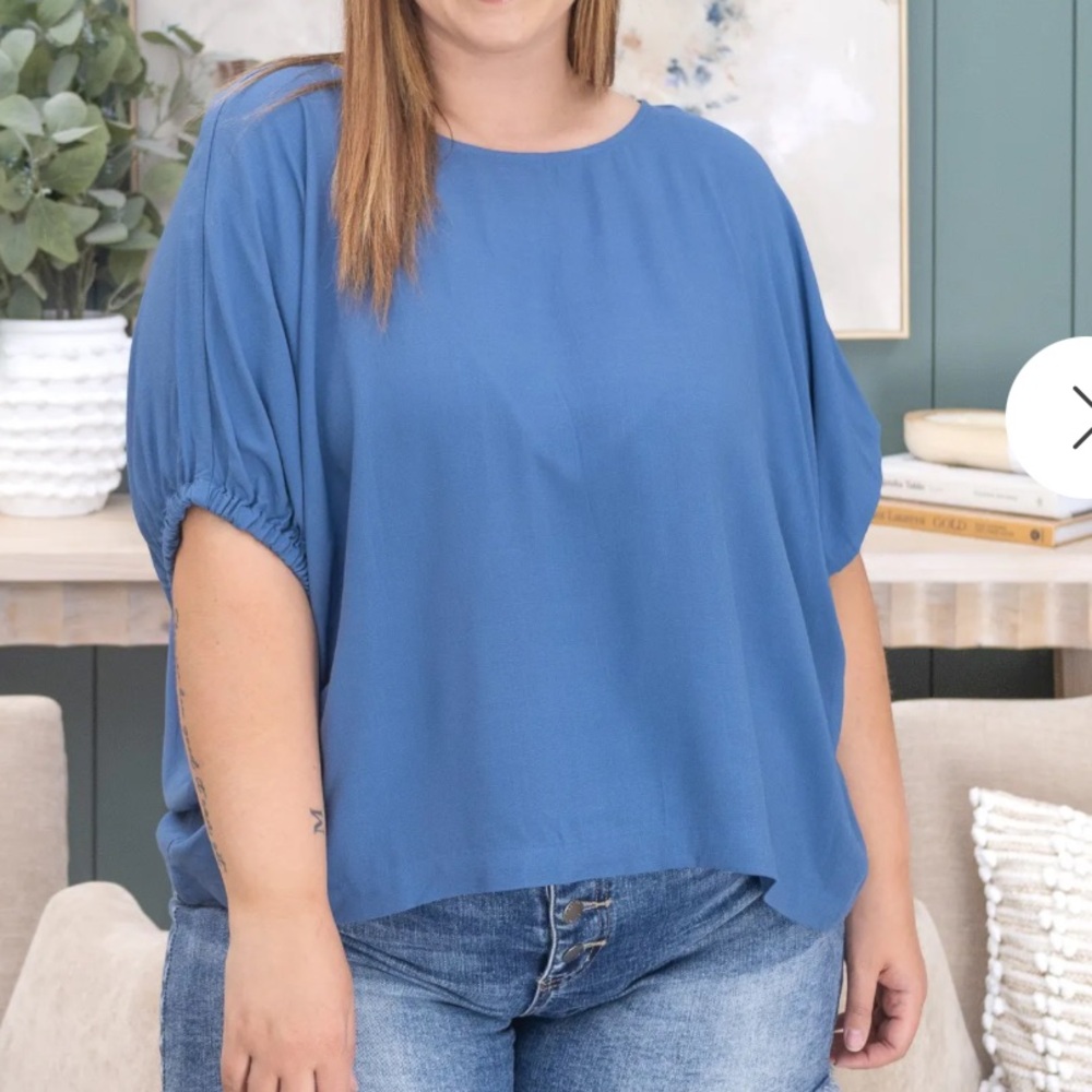 Zenana Outfitters Blue Blouse